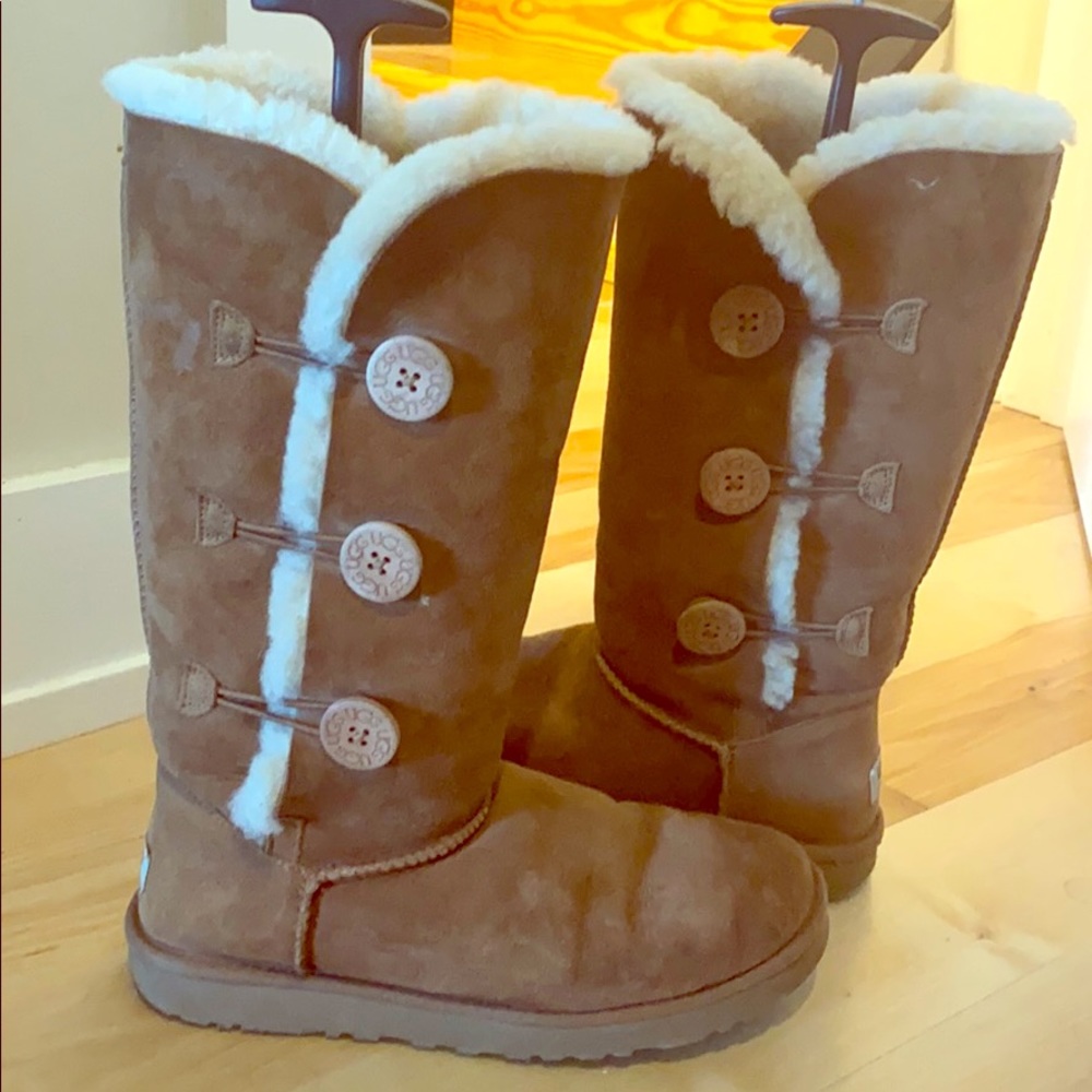 UGGs size 10